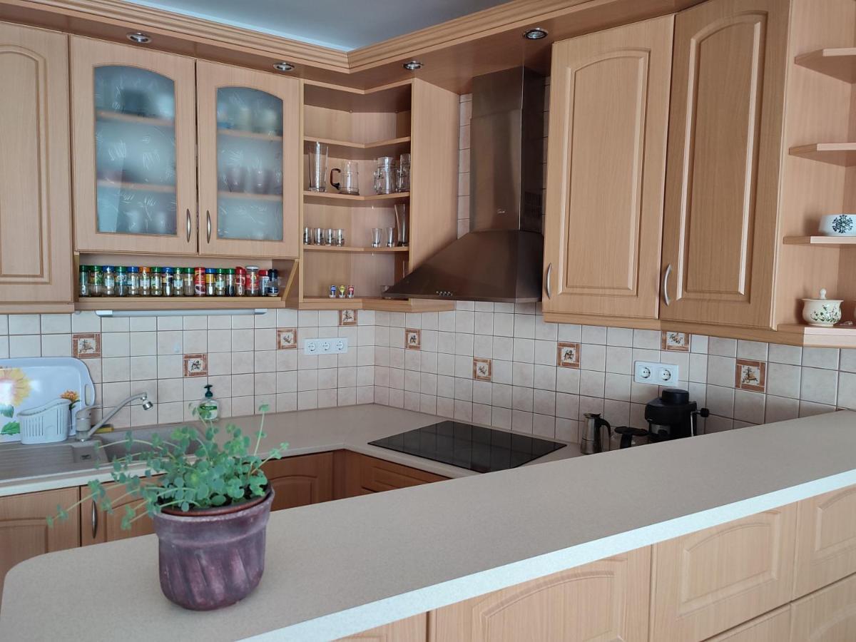 Larix Apartman ชาร์วาร์ ภายนอก รูปภาพ